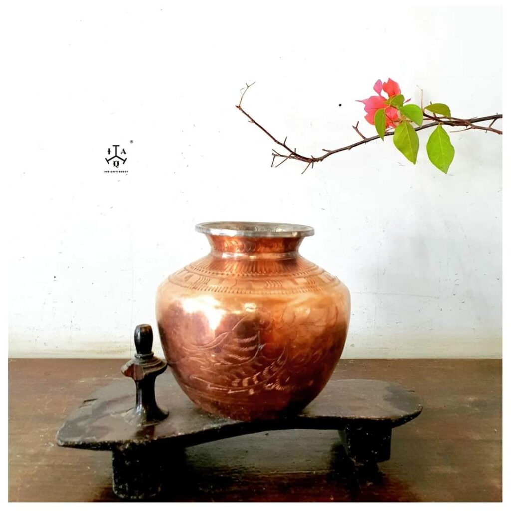 Copper Kili sombu/ Parrot etched solid pot heavy cast - Indian Antique ...