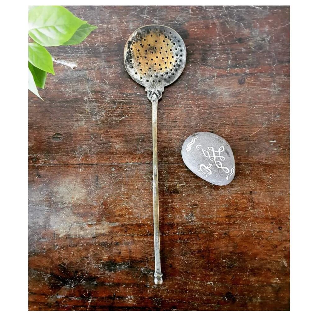 Solid cast bronze perforated ladle/ Deep fat frying ladle - Indian ...