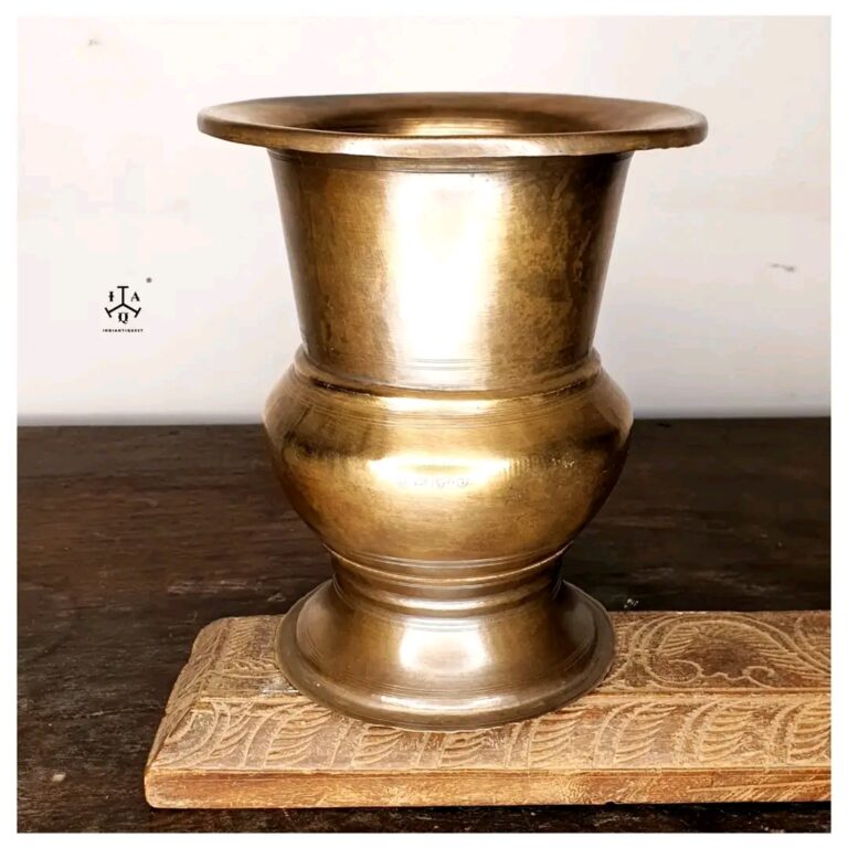 Brass kolambi planter