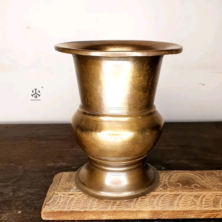 Brass kolambi planter - Image 8