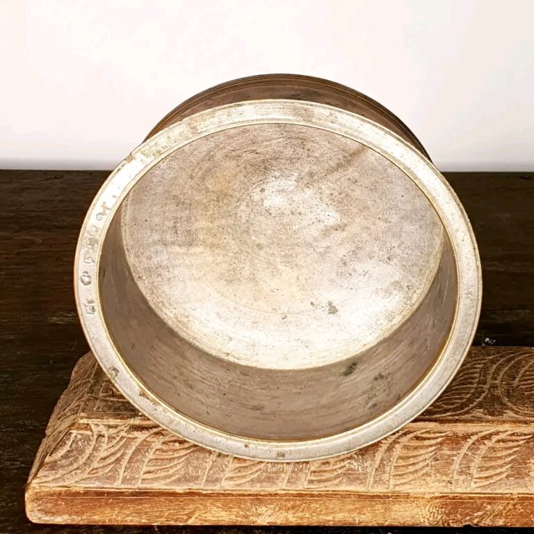 Pulli adukku/ bell metal footed bowl - Image 7