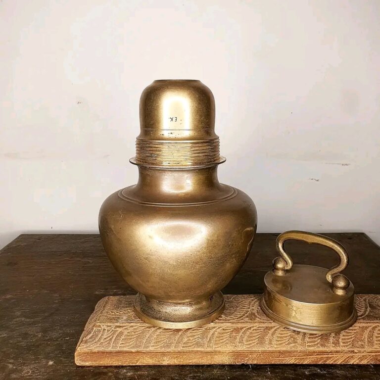 large golden bronze Rail Kooja size with brim lid - Image 3