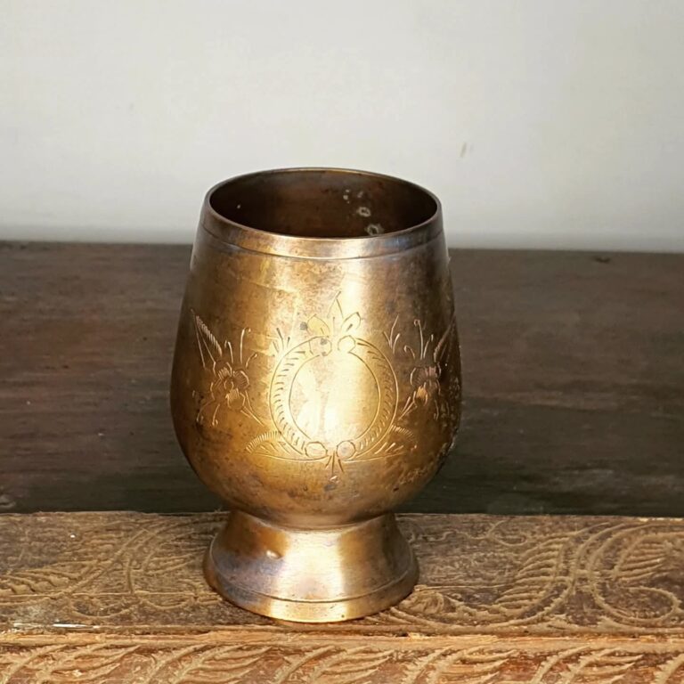 Classic tulip tumbler etched detailing bronze - Image 2