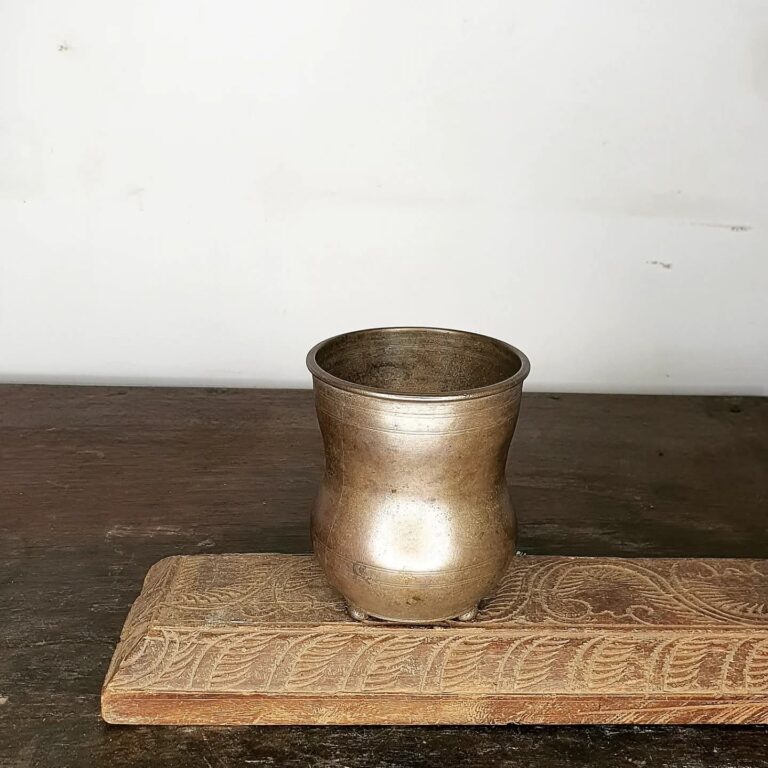 Bell metal Kings Kuvalai footed server handmade casted - Image 6