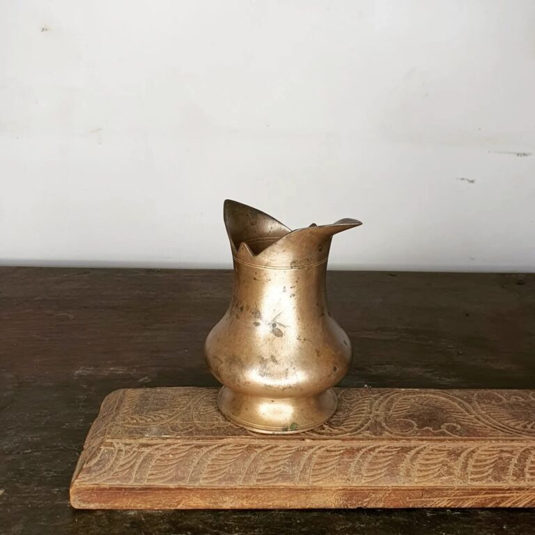 Extremely rare Kings pourer lota golden bronze - Image 7