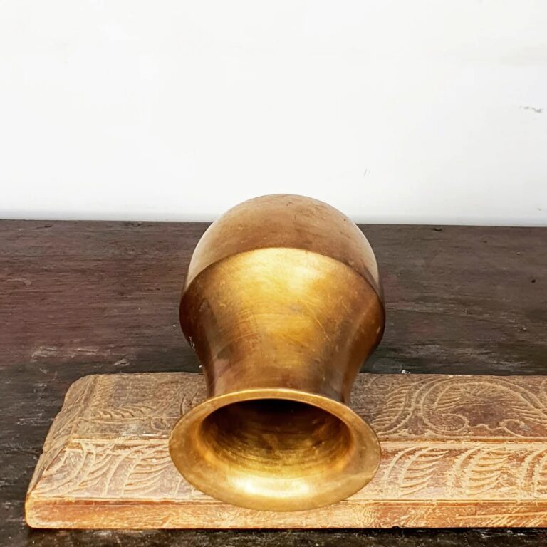 Unique brass water sombhu the super rare tall body pattern - Image 7