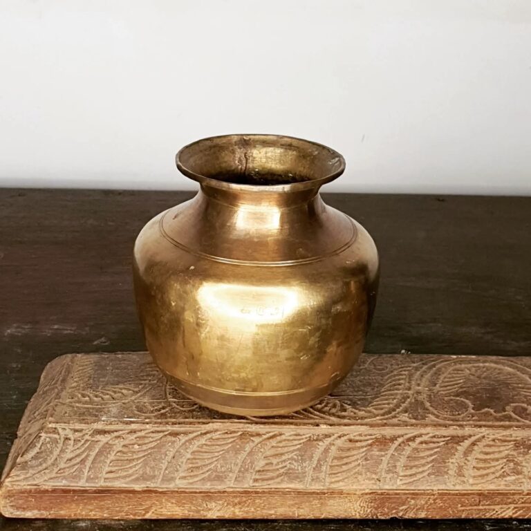 Compact brass kalasa sombhu/ water server pot - Image 7