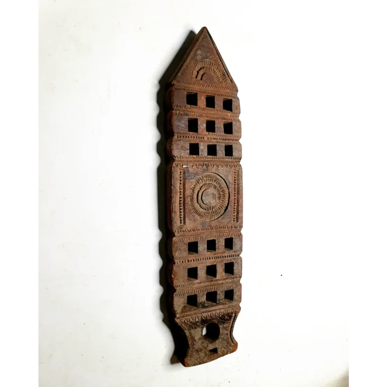 Rare chariot car pattern multi square window holed teak wood - Image 7