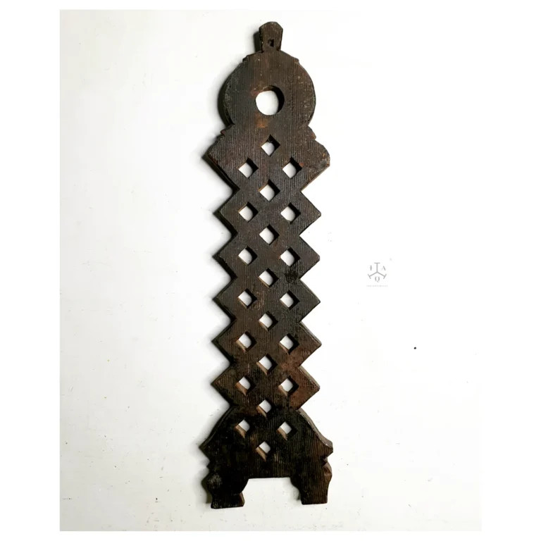 Kaavadi braid Spoon stand, classic kaavadi style twin leg base