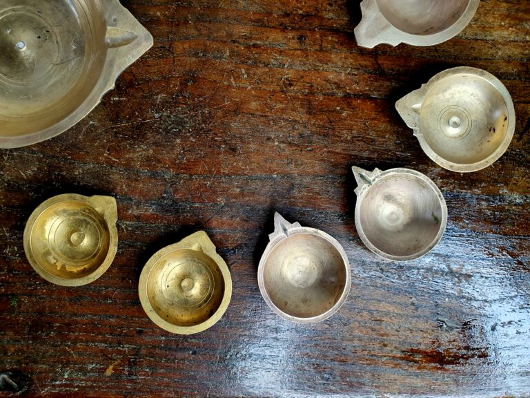 Assorted plate lamps for lighting golden brass handmade set of 9 - Image 2