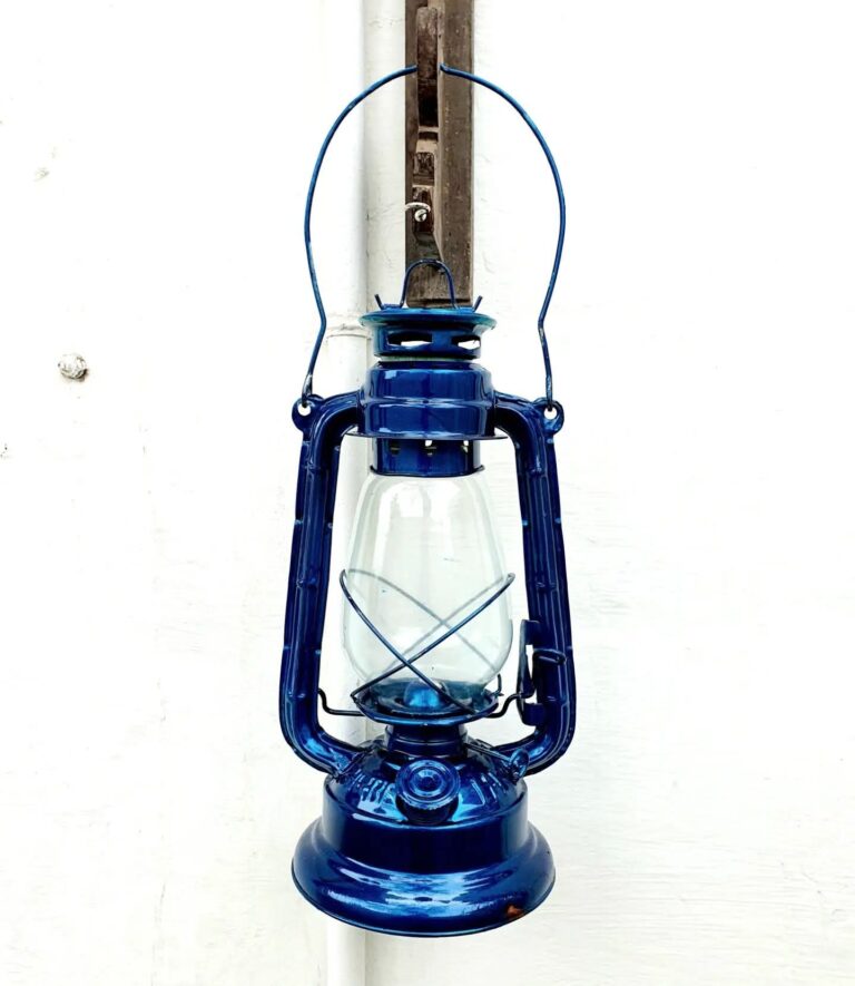 Hurricane barn lantern iron handmade handpainted blue colour - Image 2