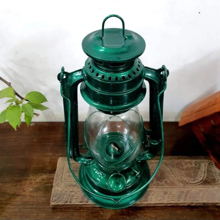 Hurricane barn lantern green colour iron made - Image 4