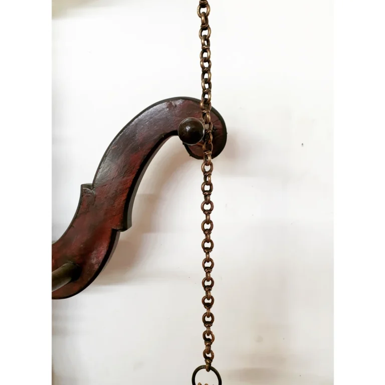 Kerala Naadan Thooku Vilakku with hanging long chain and hook - Image 10