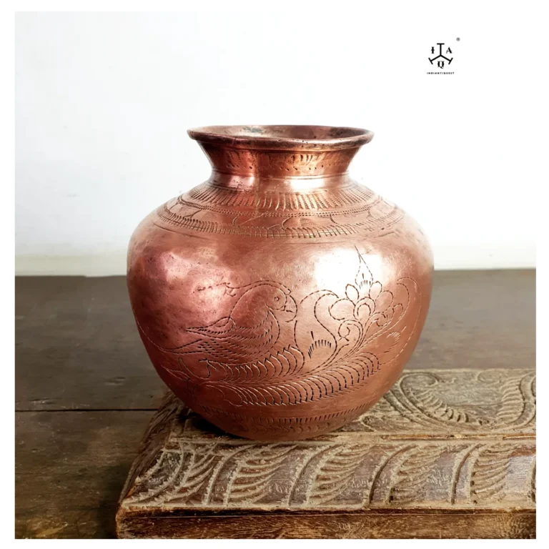 Copper Kili sombu small/ Parrot etched pot heavy cast