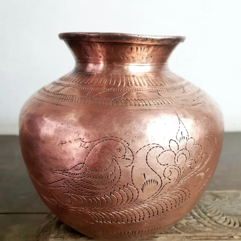 Copper Kili sombu small/ Parrot etched pot heavy cast - Image 4