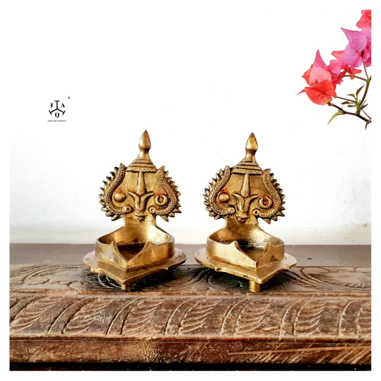 Rare Perumal Lakshmi Lamp set footed model