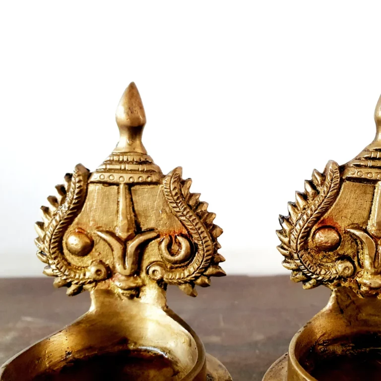 Rare Perumal Lakshmi Lamp set footed model - Image 6