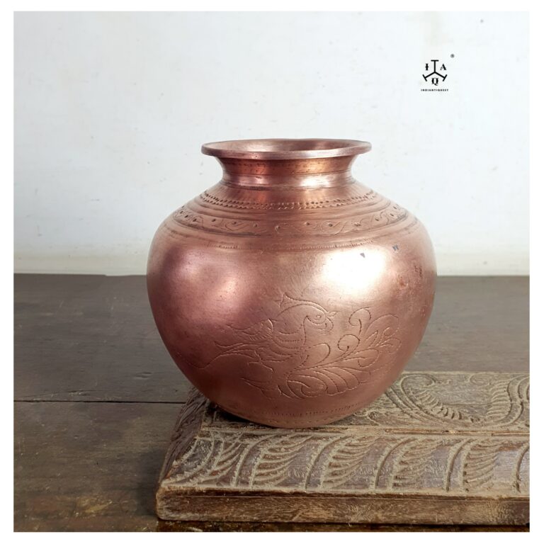 Copper Kili sombu large/ Parrot etched pot heavy cast