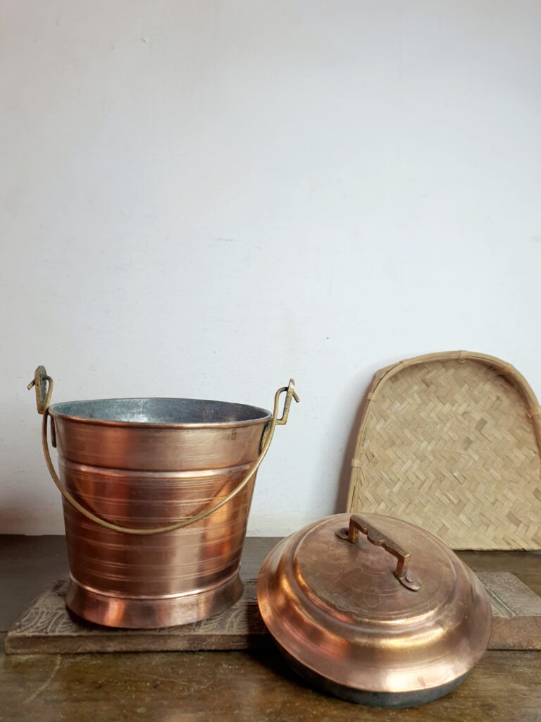 Golden brass Vari bucket thooku heavy variant handmade classic standard size - Image 4