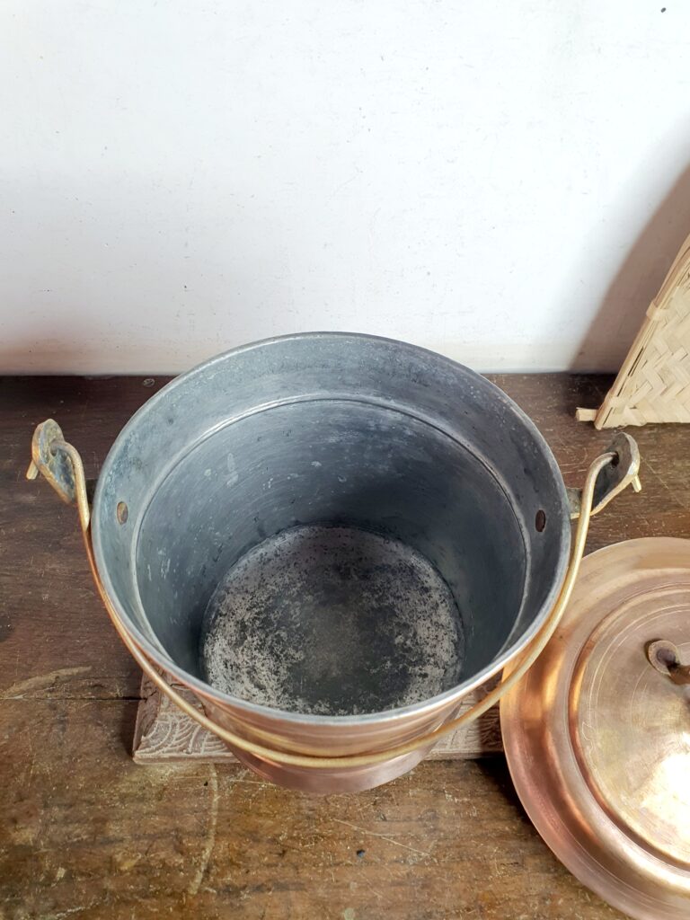 Golden brass Vari bucket thooku heavy variant handmade classic standard size - Image 5
