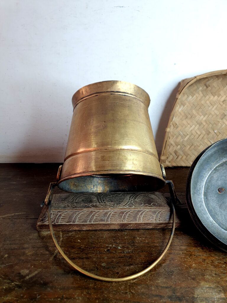 Palagara bucket thooku large heavy golden brass smooth variant - Image 3