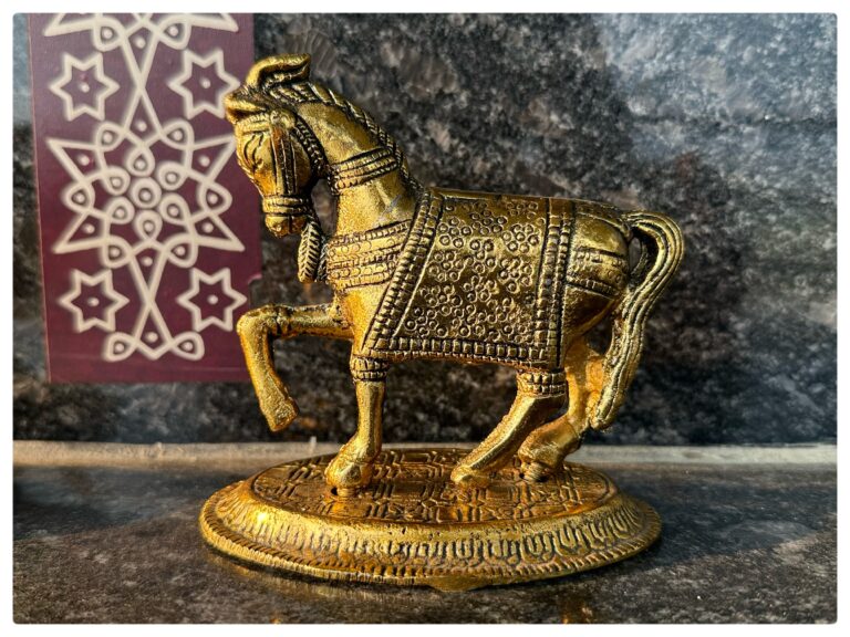 Pair of novelty white metal Vasthu Lucky horses with gold coating - Image 3