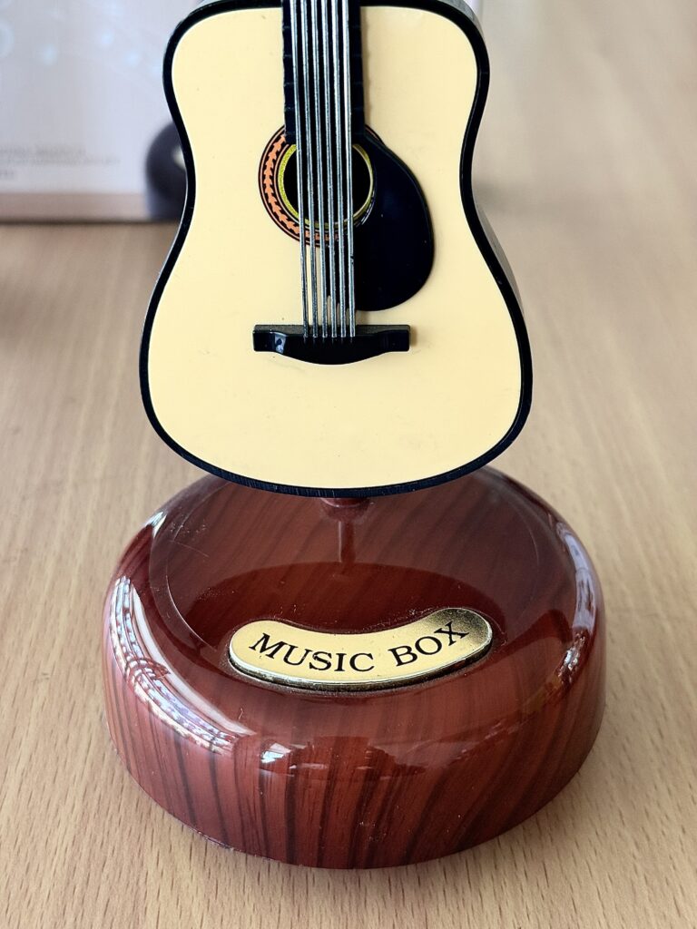 Miniature Guitar scale down model Musical box - Image 5