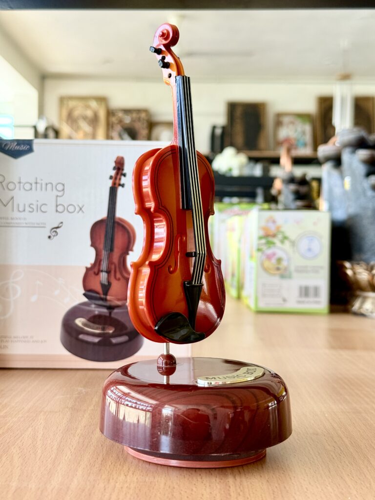 Miniature Violin scale down model Musical box - Image 2