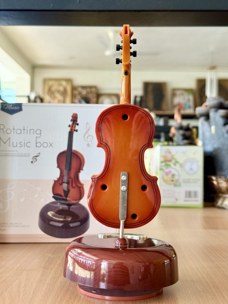 Miniature Violin scale down model Musical box - Image 7