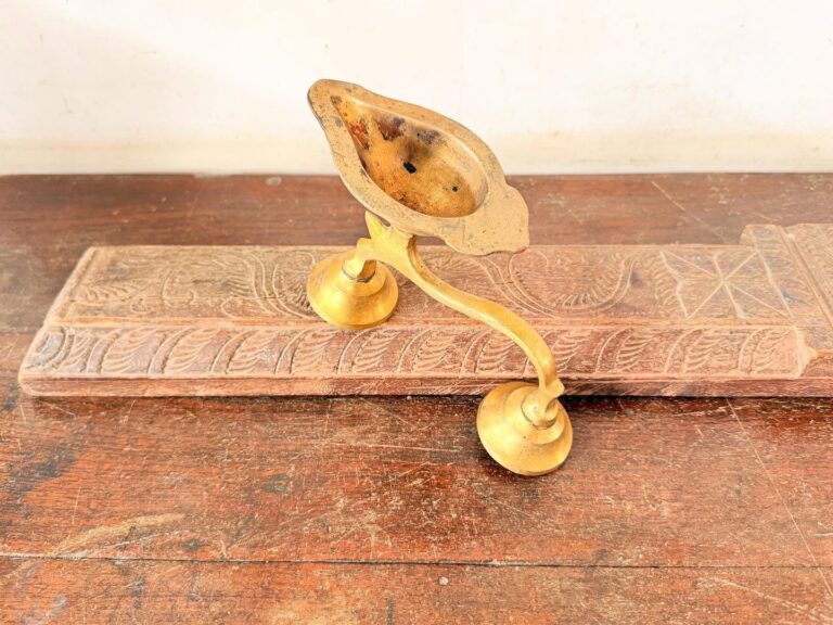 Rarest Sanghu arty lamp deep trough oil head superior Golden bronze - Image 2