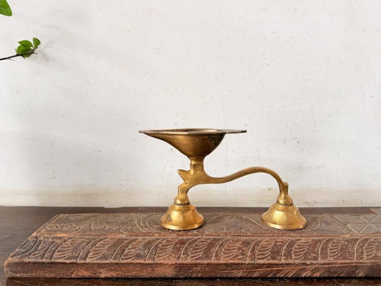 Rarest Sanghu arty lamp deep trough oil head superior Golden bronze - Image 3
