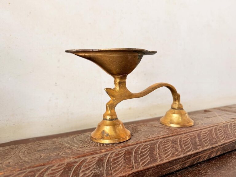 Rarest Sanghu arty lamp deep trough oil head superior Golden bronze - Image 6