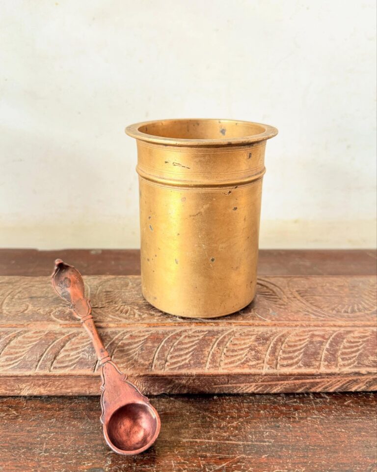 Panchapatra super rare White bronze heavy tall variant with etched copper Sarpa Udarani - Image 2