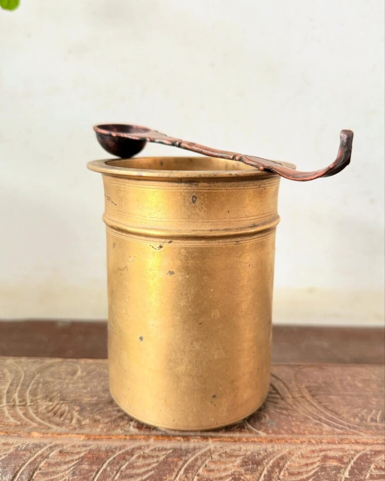 Panchapatra super rare White bronze heavy tall variant with etched copper Sarpa Udarani - Image 3