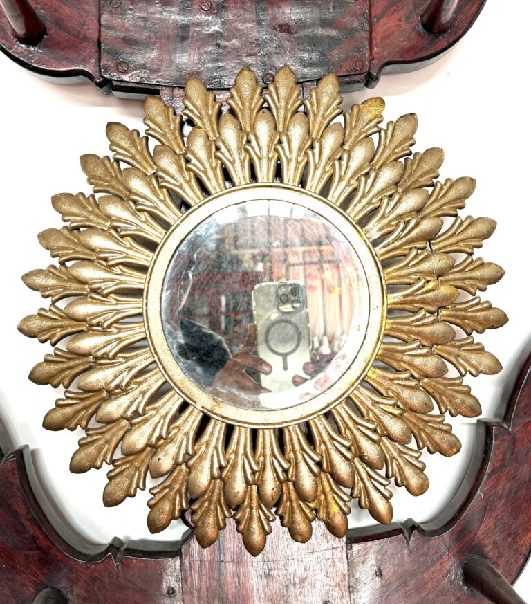 Vintage Sunburst Mirror frame from Italy with Belgian Border raised mirror - Image 2
