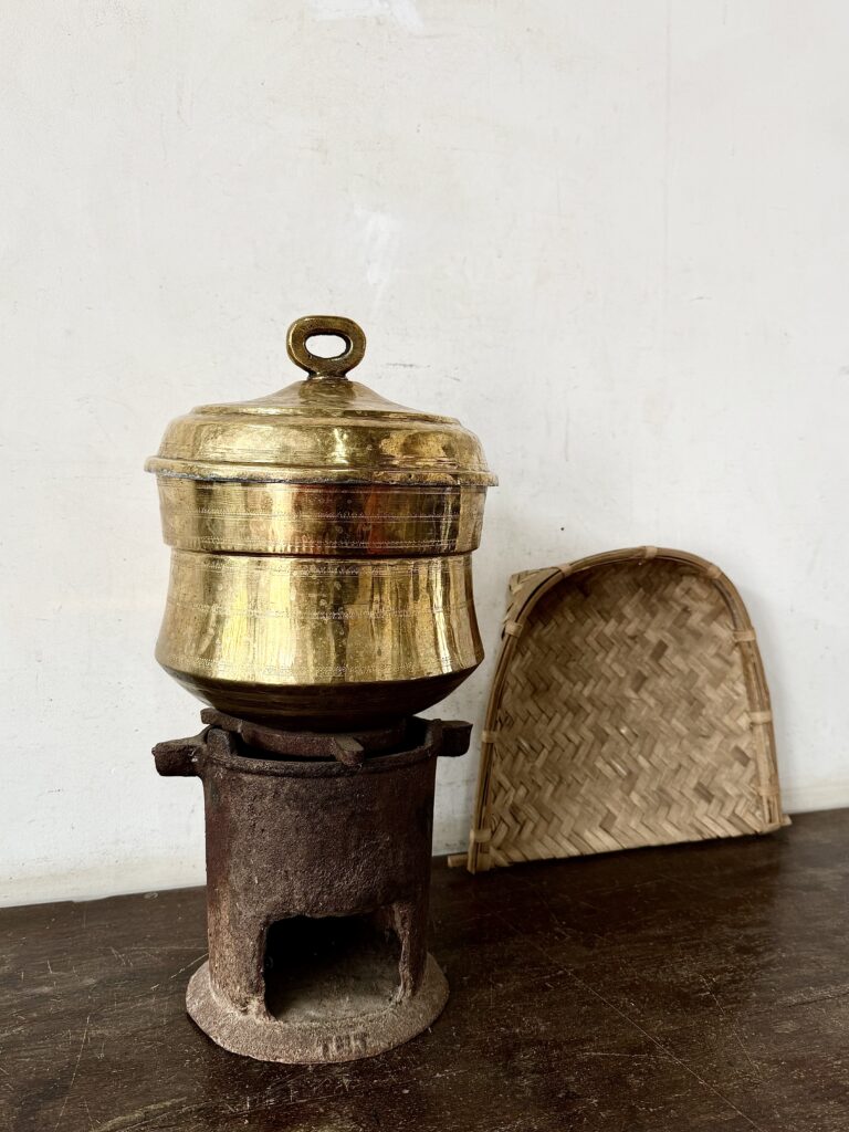 Antique Golden brass Kongunadu Idly steamer unused 6 inundations to make 6 idlys