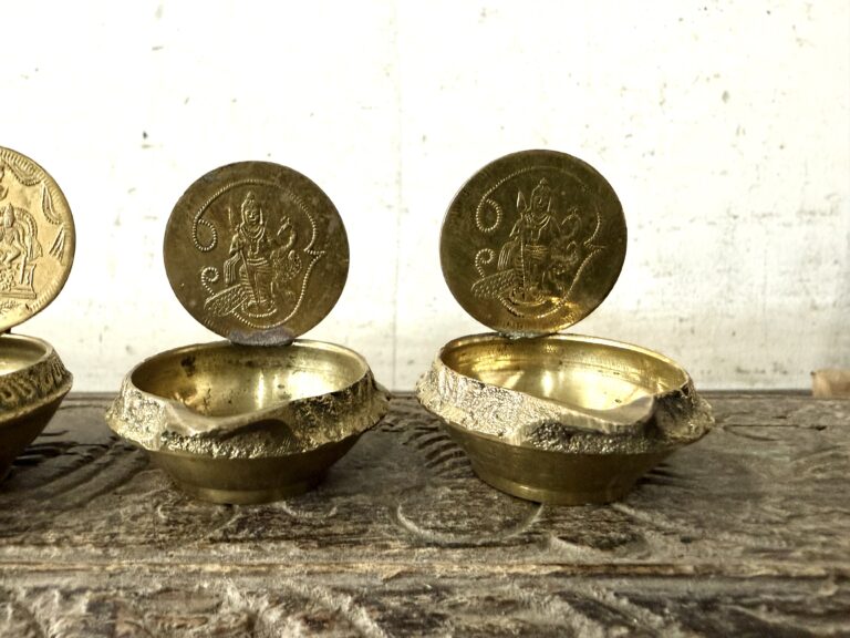 Auspicious Twin Kuber Lakshmi Diya with Kuber Yantra affixed along with twin Lord Muruga Diya - Image 5