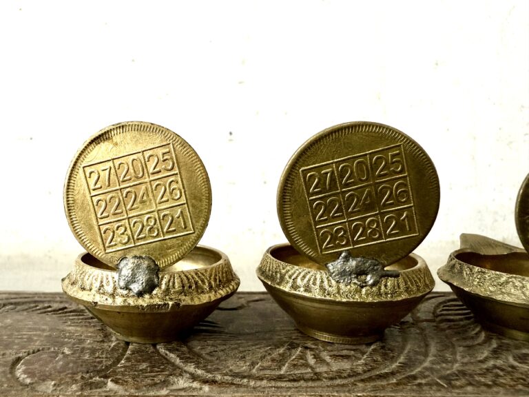 Auspicious Twin Kuber Lakshmi Diya with Kuber Yantra affixed along with twin Lord Muruga Diya - Image 7