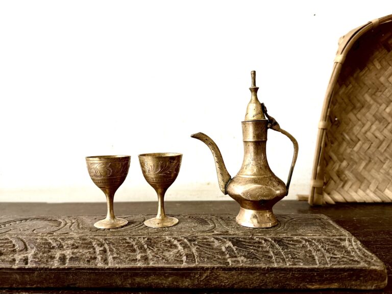 Persian Surahi tea jug with two cups classic bronze etched heavy cast