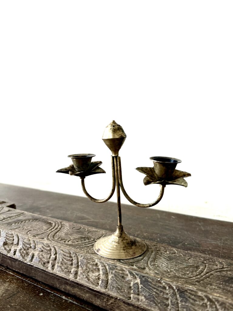 Classic brass twin candle bars with incense burner - Image 3