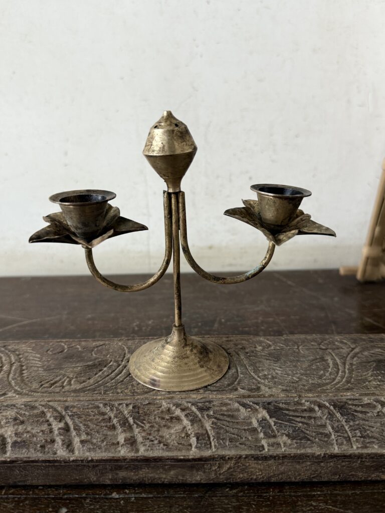 Classic brass twin candle bars with incense burner - Image 7