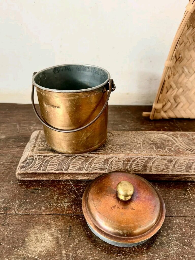 Kumil Thooku Golden Brass - Image 4