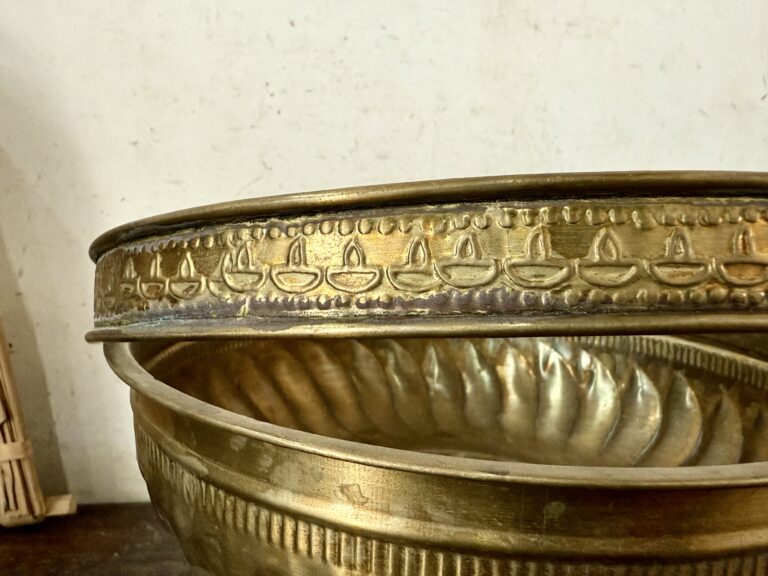 Classic Flower/Fruit basket golden brass handmade light cast fixed base - Image 7