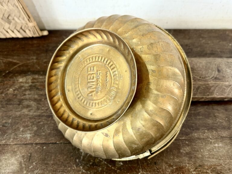 Classic Flower/Fruit basket golden brass handmade light cast fixed base - Image 6