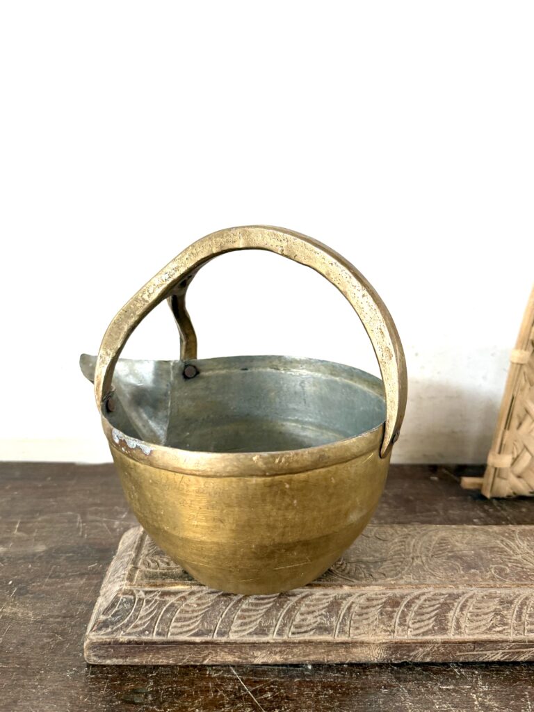 Classic Ghee heater/ pourer heavy brass with tin lined inners - Image 4