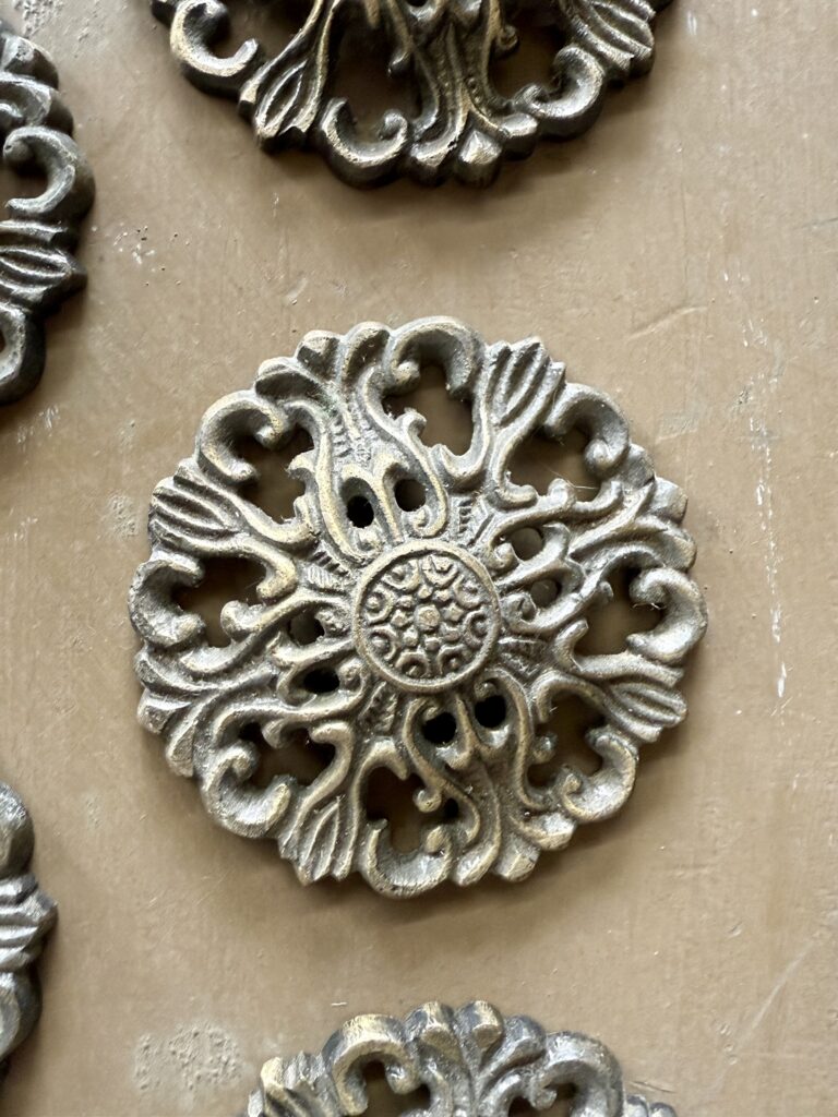 Classic bronze door or window accent pieces ornate set of five pieces - Image 3