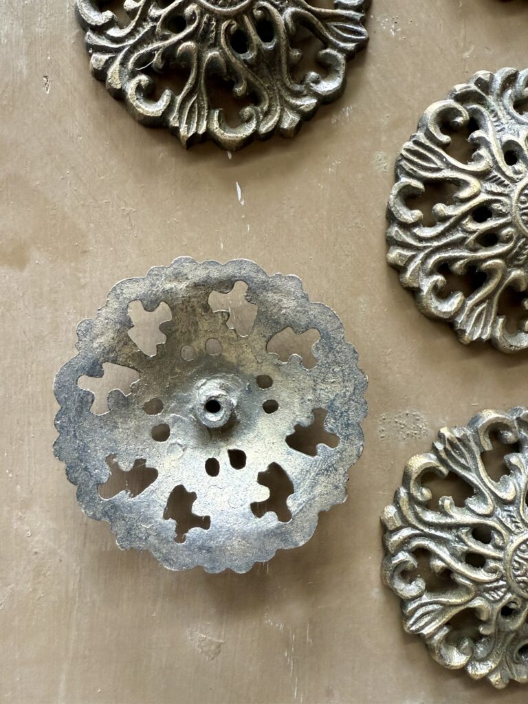 Classic bronze door or window accent pieces ornate set of five pieces - Image 4