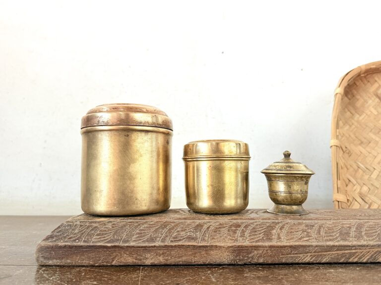 Temple trio brass sambadam and Kumkum chimil - Image 4