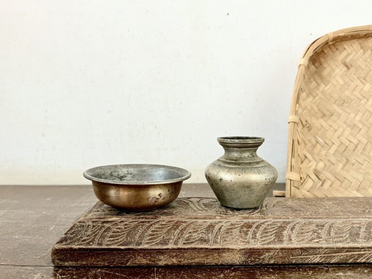 Classic miniatures set of two golden brass mini basin and white bronze mini po