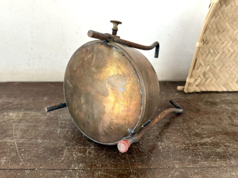 Classic vintage standard size brass metal kerosene pressure stove - Image 10